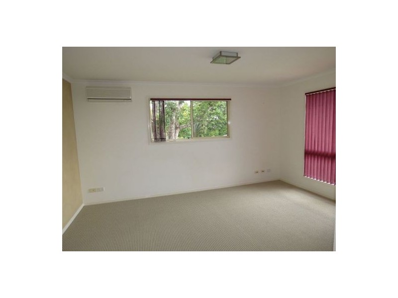 6 Bluegum Court, Little Mountain QLD 4551