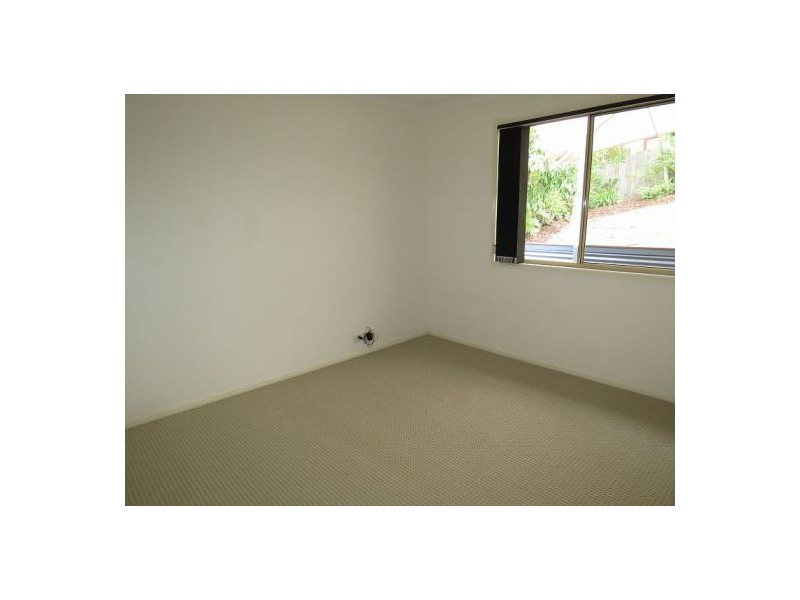 6 Bluegum Court, Little Mountain QLD 4551