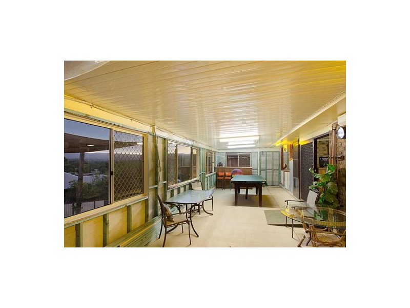 12 Cobbs Road, Woombye QLD 4559