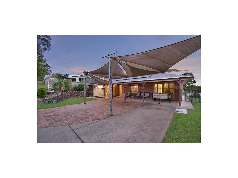 12 Cobbs Road, Woombye QLD 4559