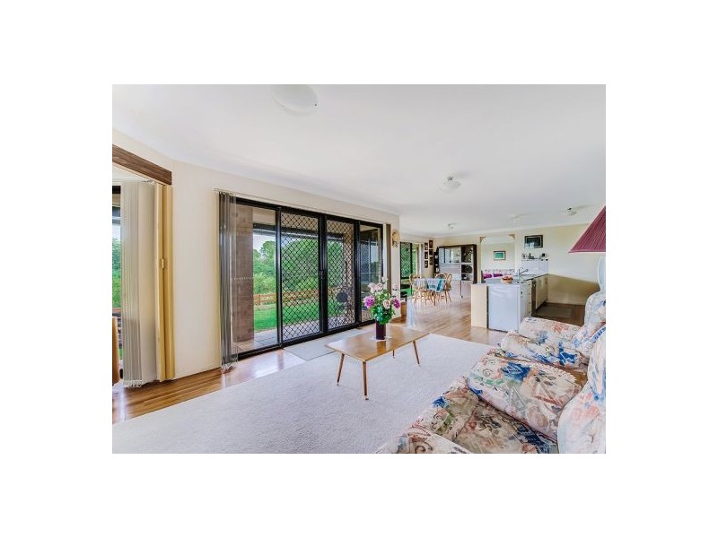 9 Summit Street, Flaxton QLD 4560