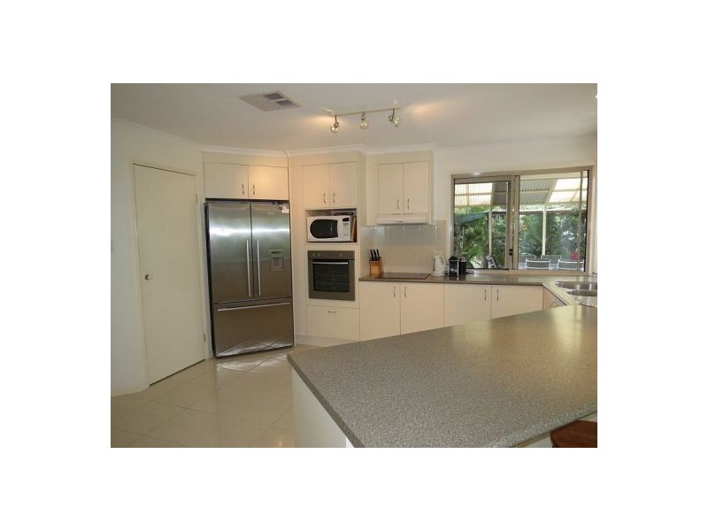 71 Glenfinnan Court, Forest Glen QLD 4556