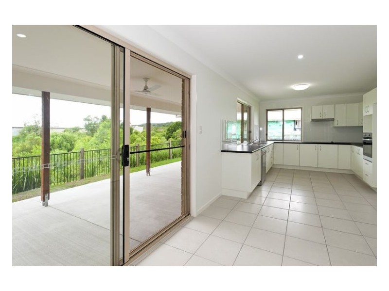 9 Wallace Close, Coes Creek QLD 4560