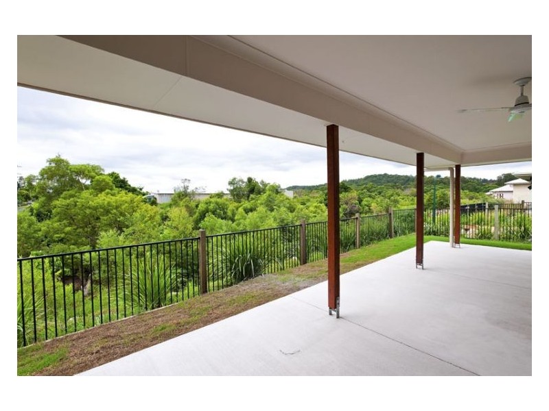 9 Wallace Close, Coes Creek QLD 4560
