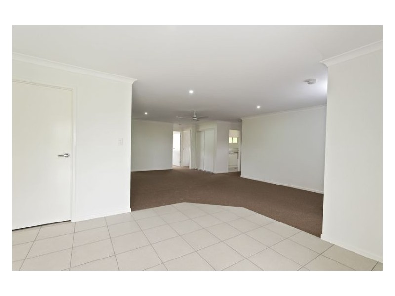 9 Wallace Close, Coes Creek QLD 4560