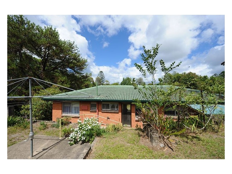 21 Sapphire Drive, Nambour QLD 4560