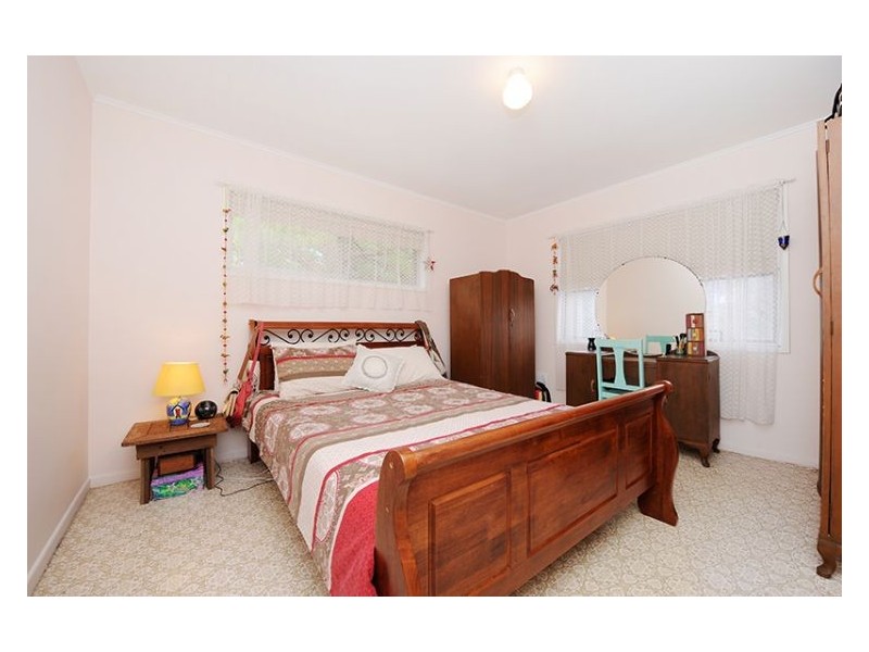 21 Sapphire Drive, Nambour QLD 4560