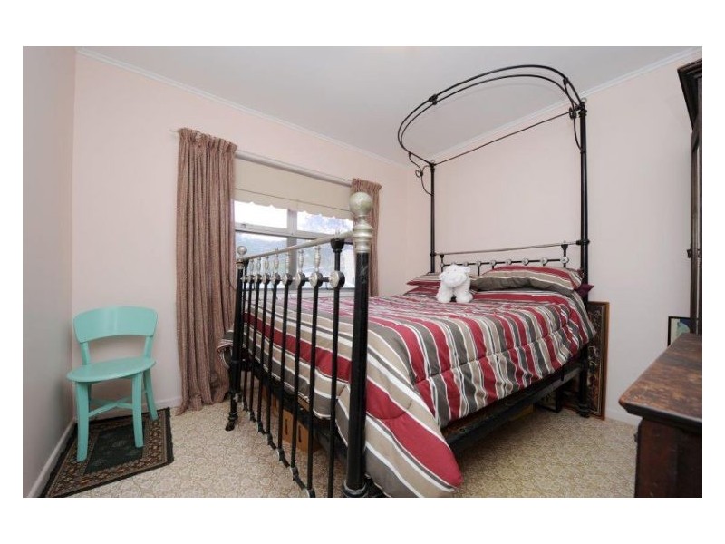 21 Sapphire Drive, Nambour QLD 4560