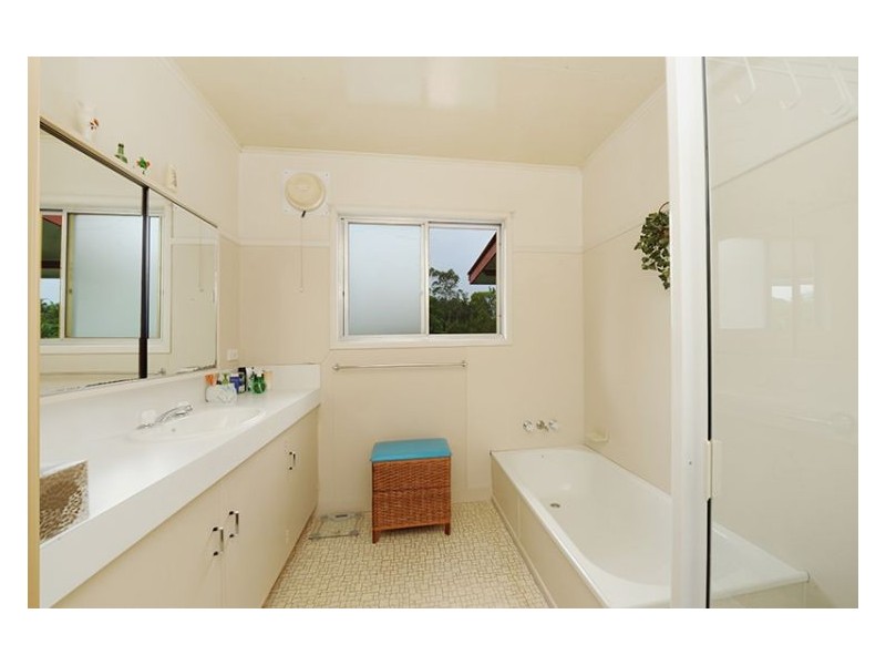 18 Valley View Street, Burnside QLD 4560