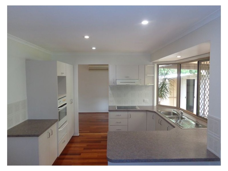 8 Muirfield Crescent, Nambour QLD 4560