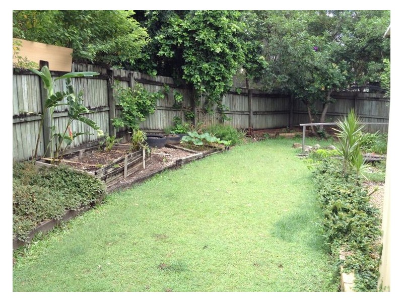 8 Muirfield Crescent, Nambour QLD 4560