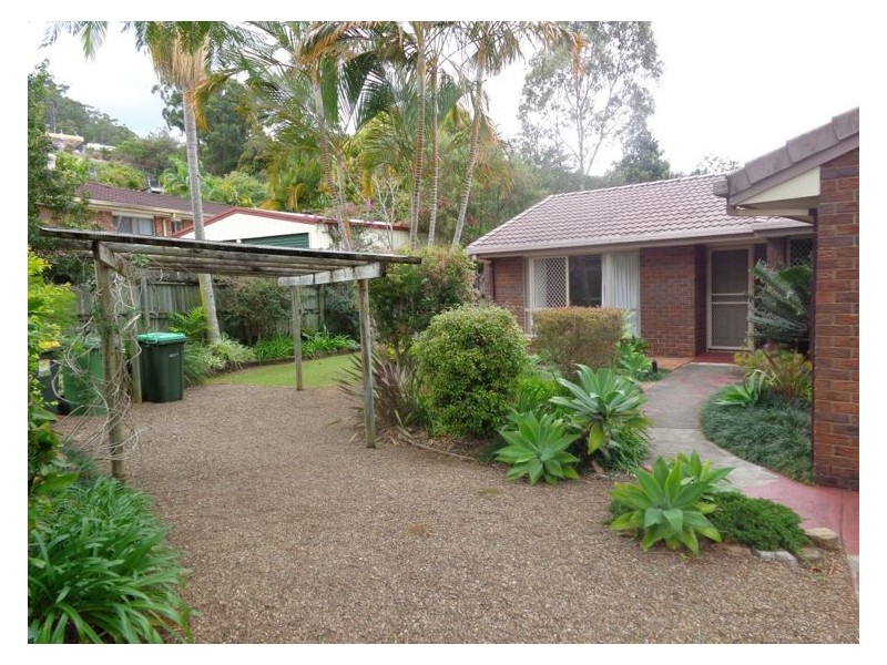 8 Muirfield Crescent, Nambour QLD 4560