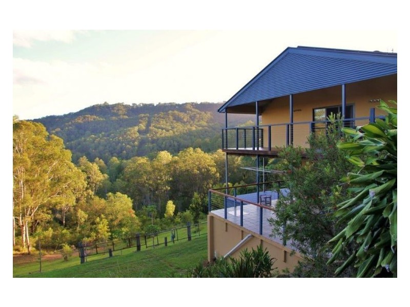 410 Hunchy Road, Hunchy QLD 4555