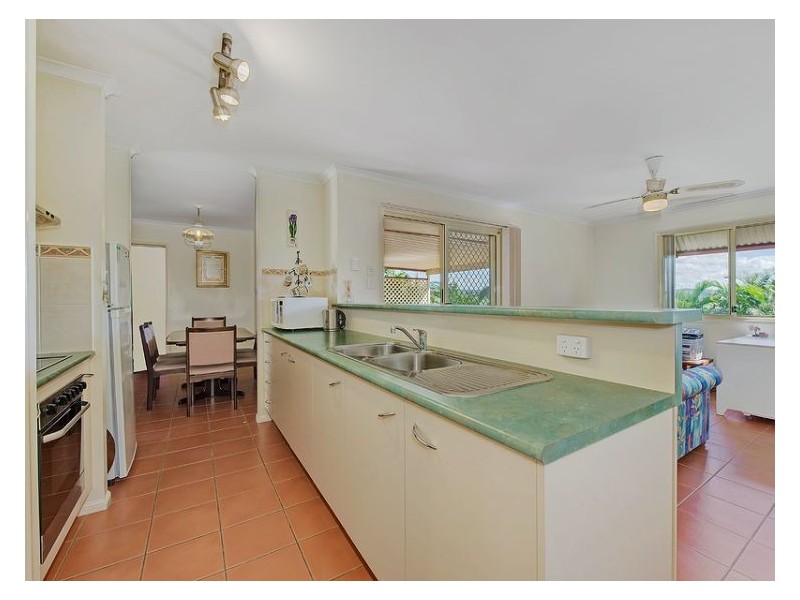 13 Vivian Street, Highworth QLD 4560
