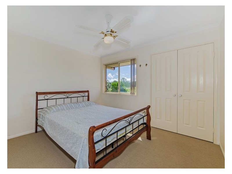 13 Vivian Street, Highworth QLD 4560