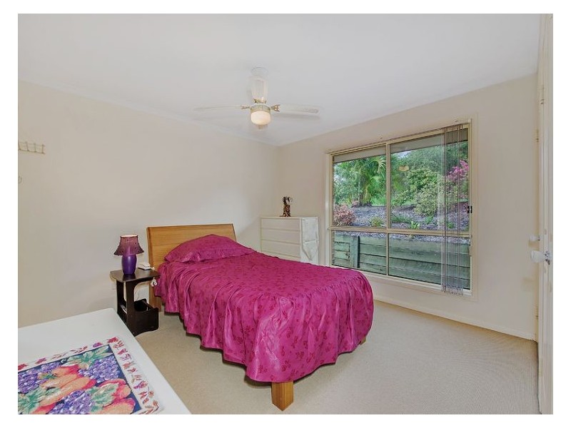 13 Vivian Street, Highworth QLD 4560