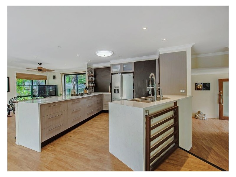 16 Parkyn Hill Place, Maroochy River QLD 4561