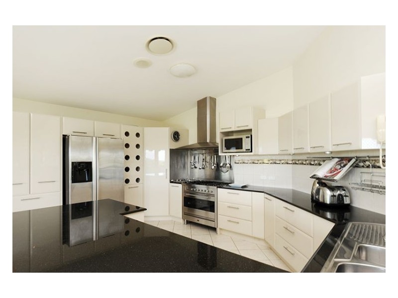 3 Pearl Parade, Nambour QLD 4560
