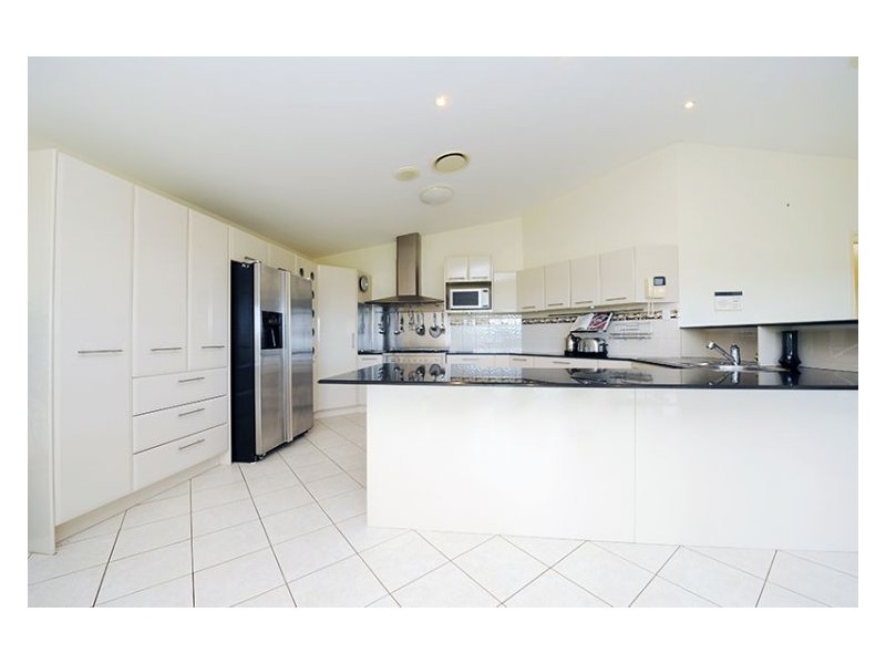 3 Pearl Parade, Nambour QLD 4560