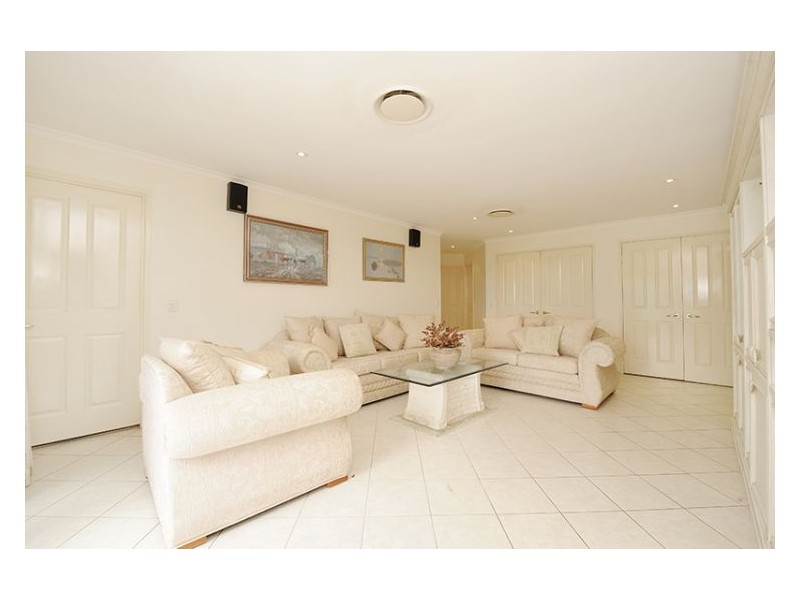 3 Pearl Parade, Nambour QLD 4560