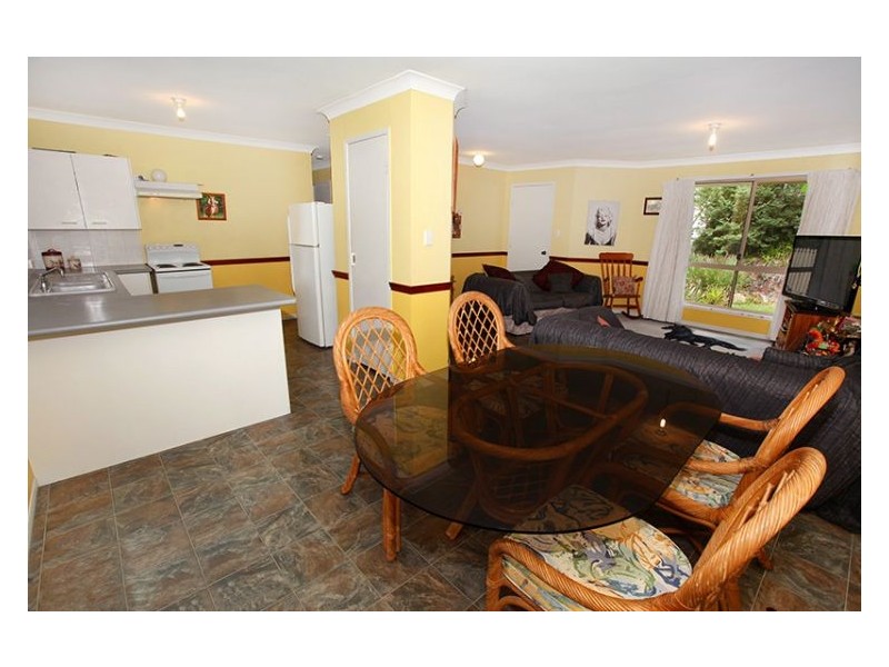 38 Kentia Street, Highworth QLD 4560