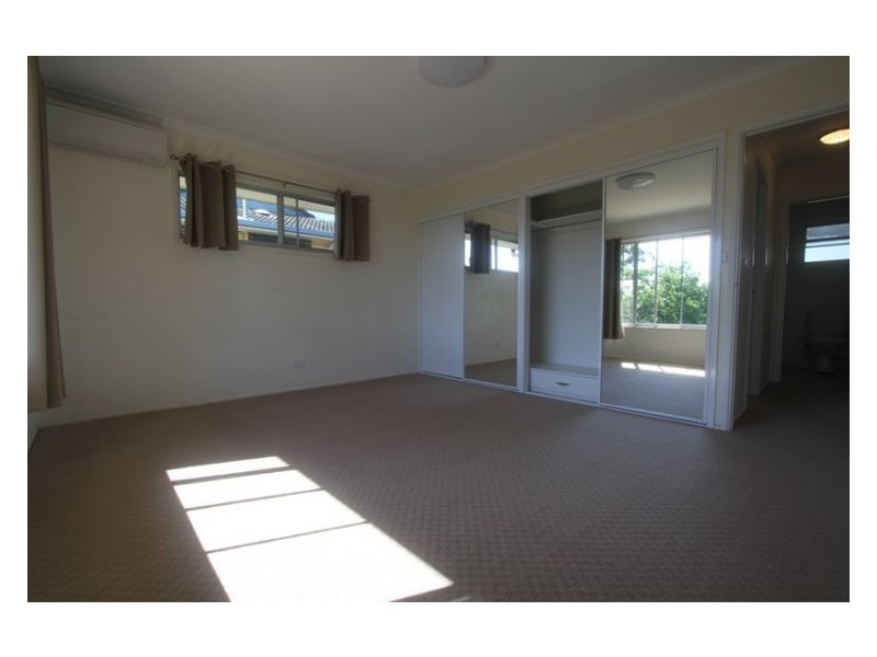 223 Panorama Drive, Rosemount QLD 4560