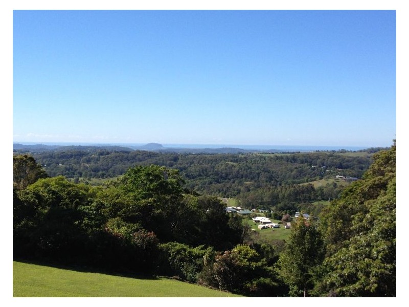 12 Crystal Street, Mapleton QLD 4560