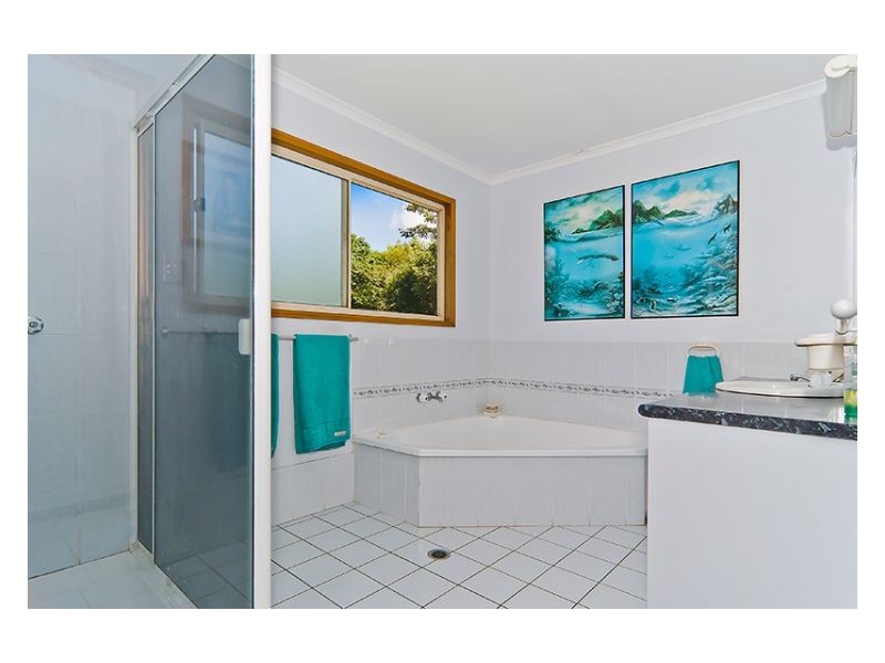 12 Crystal Street, Mapleton QLD 4560