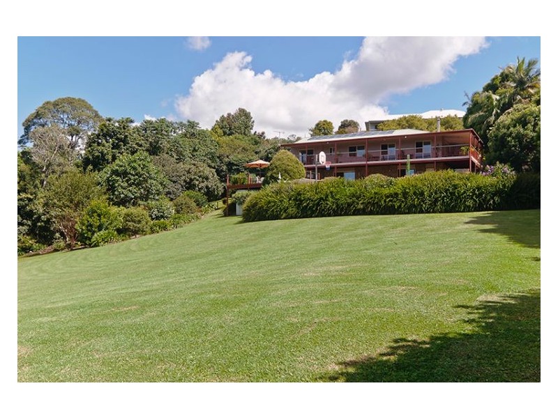 12 Crystal Street, Mapleton QLD 4560