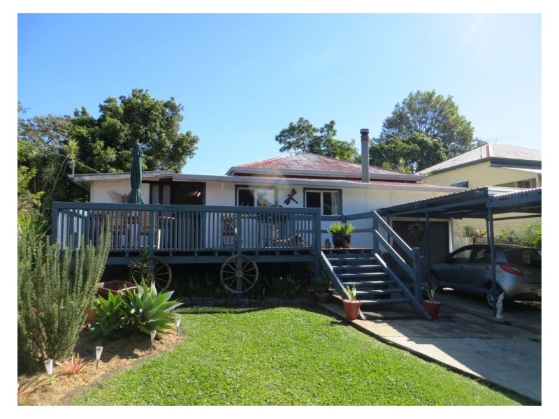 5 Railway Terrace, Nambour QLD 4560