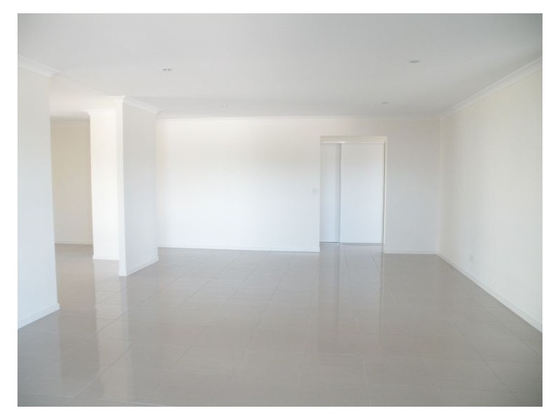 4 Kindal Court, Palmwoods QLD 4555