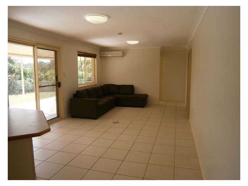34 Kentia Street, Highworth QLD 4560