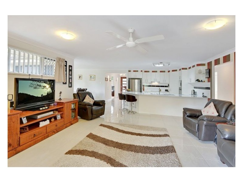 83 Countryview Street, Woombye QLD 4559