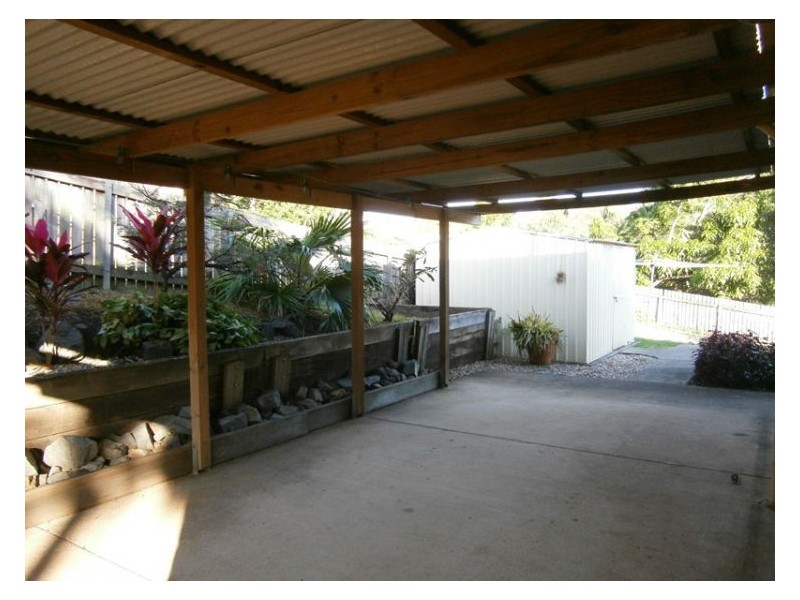 9 Westview Crescent, Nambour QLD 4560