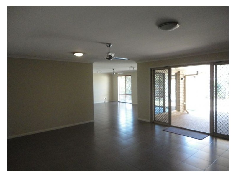 11 Maple Street, Yandina QLD 4561