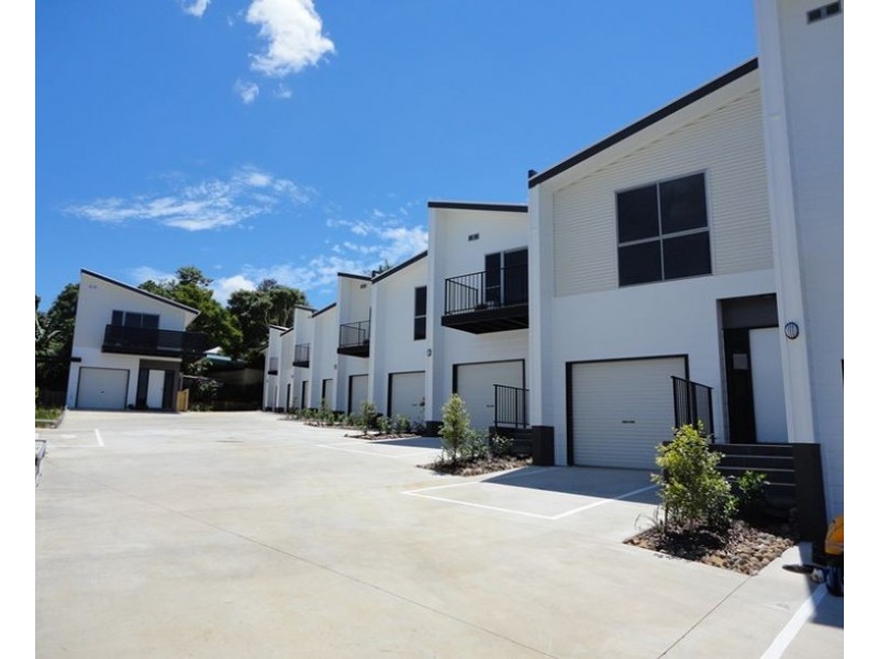 2/21-23 Webster Road, Nambour QLD 4560