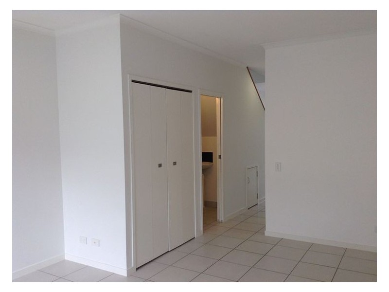 2/21-23 Webster Road, Nambour QLD 4560