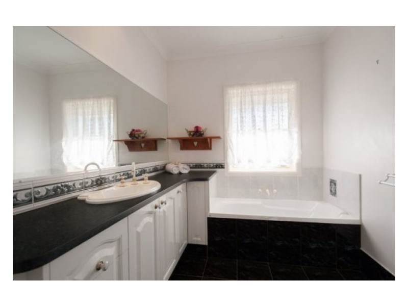 2A Murray Grey Drive, Kureelpa QLD 4560
