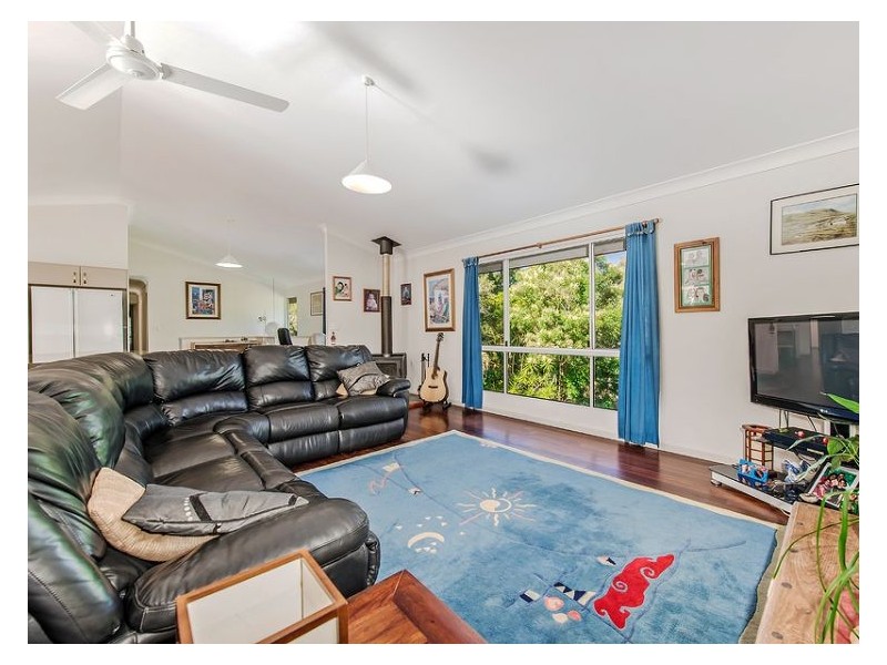 13 Ellem Court, Kiels Mountain QLD 4559