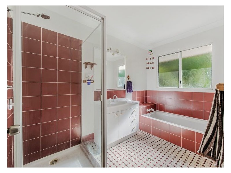 13 Ellem Court, Kiels Mountain QLD 4559