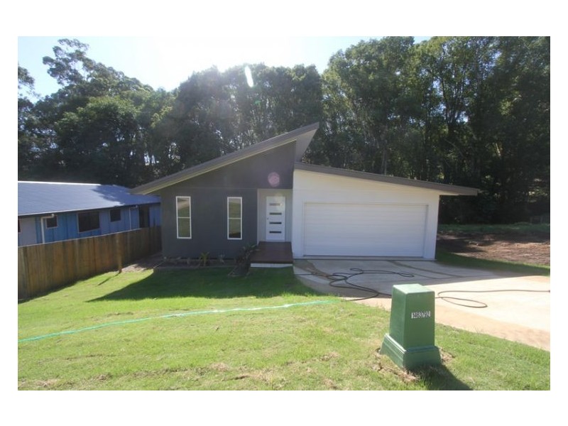 13 Linsay Circuit, Nambour QLD 4560