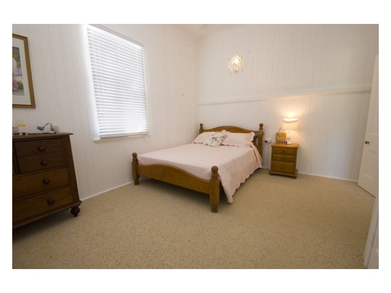 14 Mount Pleasant Road, Nambour QLD 4560