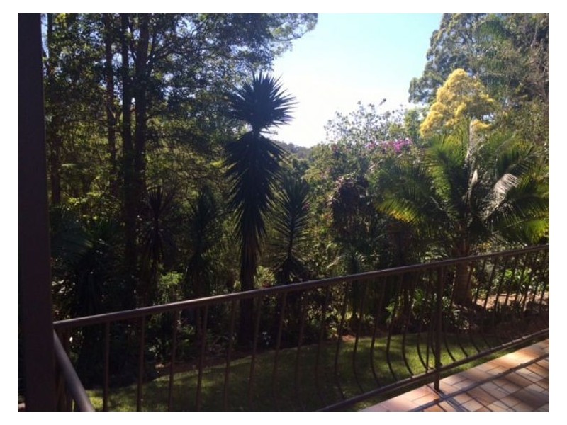 25 Spring Myrtle Avenue, Nambour QLD 4560