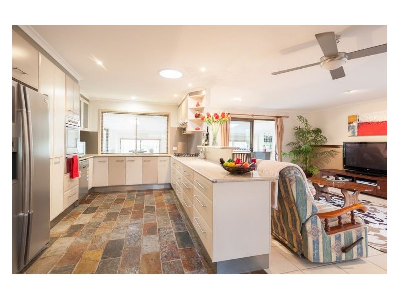23 Dorson Drive, Mooloolah Valley QLD 4553