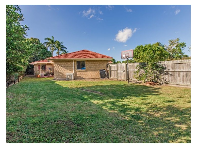 4 Middle Park Court, Coes Creek QLD 4560