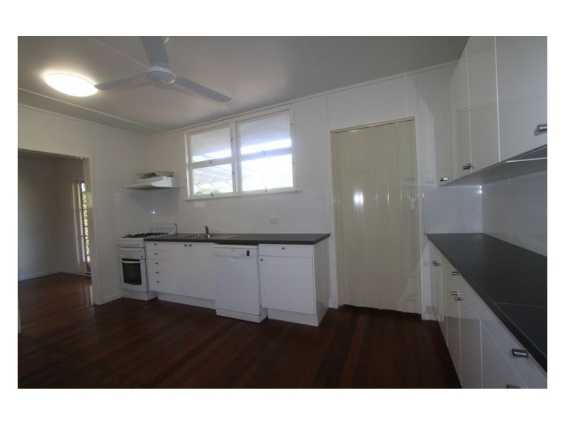 4 Elizabeth Way, Nambour QLD 4560