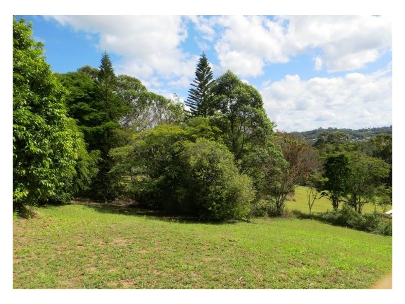 3 Paradise Place, Nambour QLD 4560