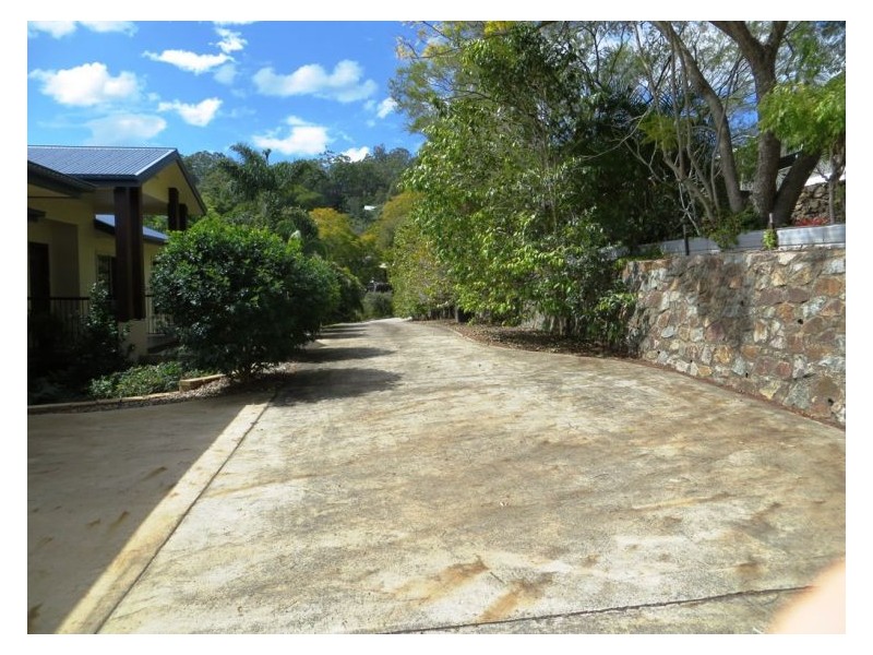 3 Paradise Place, Nambour QLD 4560
