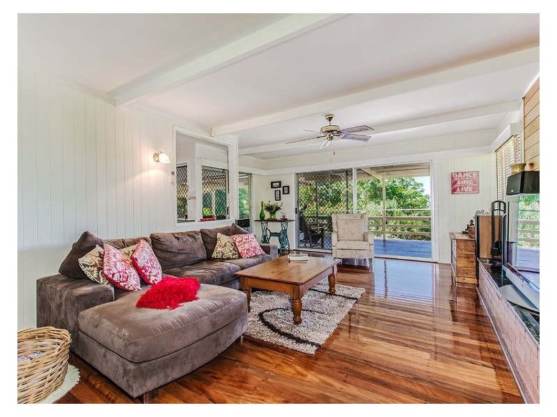 69 Hillcrest Avenue, Nambour QLD 4560