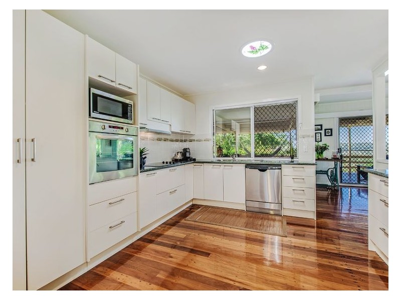 69 Hillcrest Avenue, Nambour QLD 4560